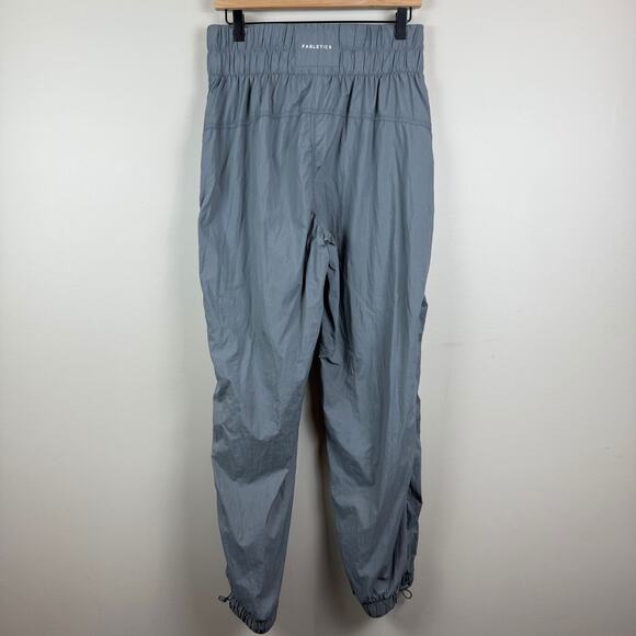 Fabletics Jogger Women's Medium Gray Ultra High-Waisted Piped Athleisure Active - Picture 2 of 9